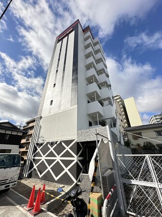 川西能勢口駅 徒歩3分 4階の物件外観写真